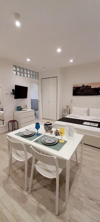 Barbara Classy Apartment 102 Syracuse Екстер'єр фото